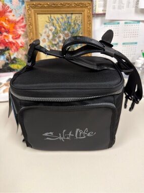 SALT LIFE Black Gray Logo Insulated Zip Lunch Bag Cooler w/2 Crossbody Strap